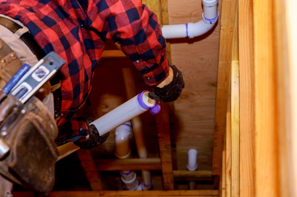 Plumber glue white plastic pipe, a mount new plastic drain